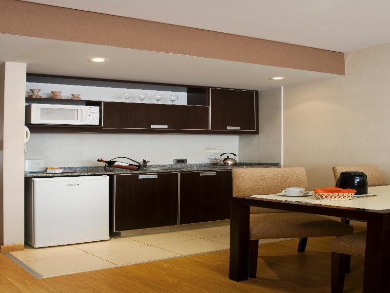 Uriburu 1756 By Ayres Apartments Recoleta 布宜诺斯艾利斯 外观 照片